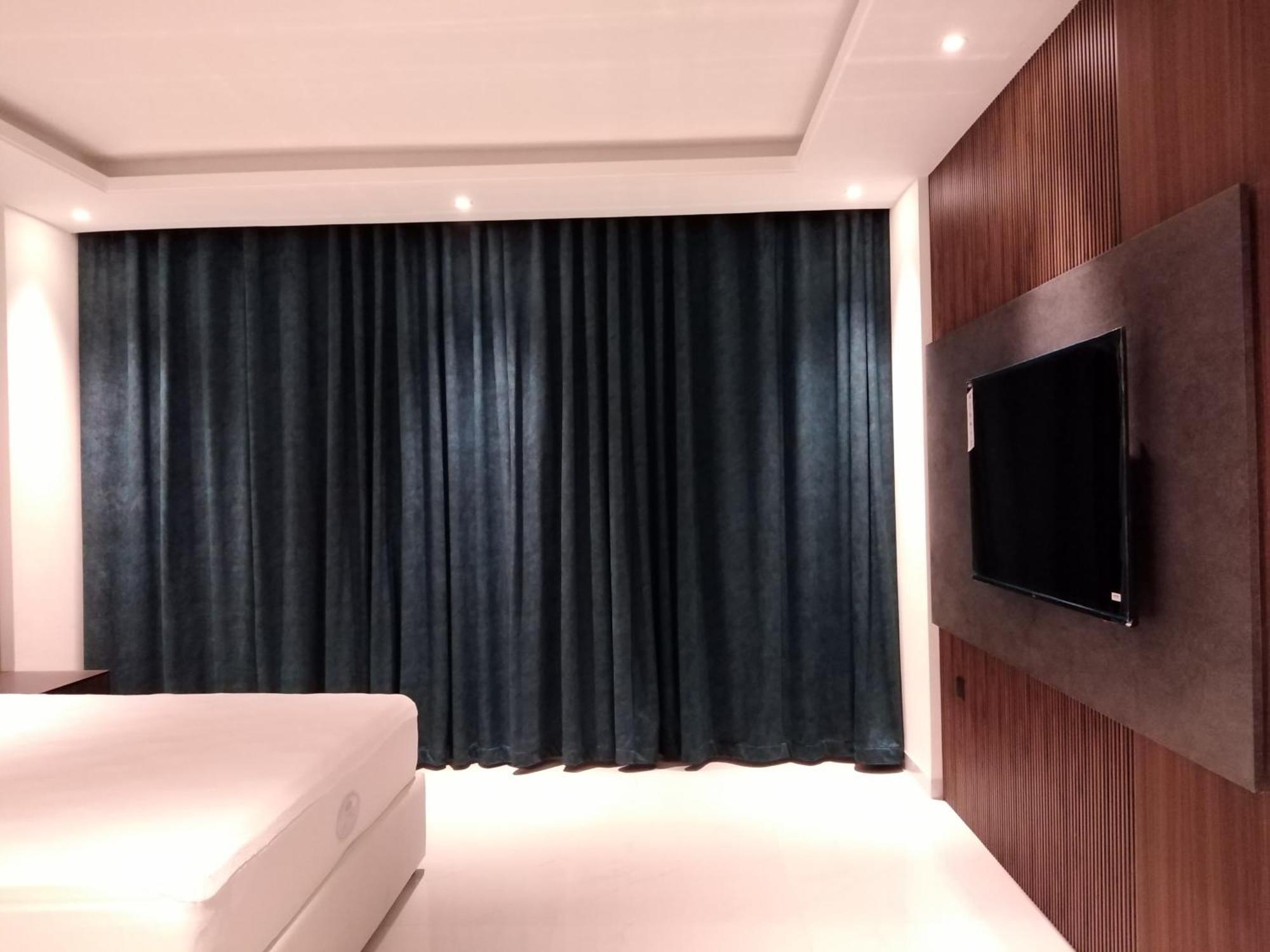Nebula Hotel Duqm Esterno foto